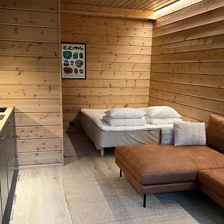 Vuosselin Helmi C7 *